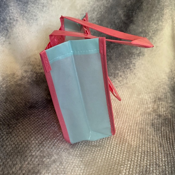 Small Younique Shopping Bag with Handles - Picture 6 of 8